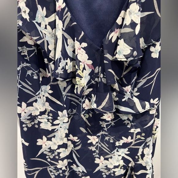 Lulu's Navy Floral Mini Chiffon Dress With a Ruffle V-Neck Size M - Picture 6 of 13